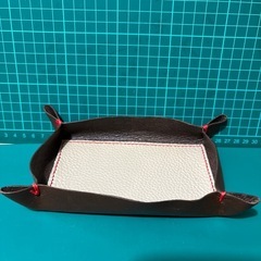 レザークラフト　トレー
