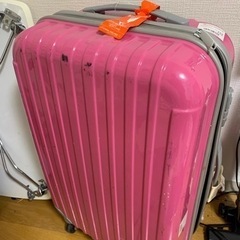キャリーバッグ　ピンク　海外旅行サイズの画像