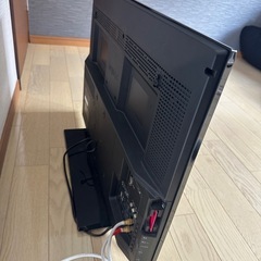 SHARP LC-32H10 32インチ液晶テレビ　AQUOSの画像