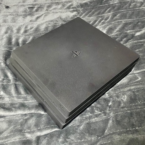 PS4 PRO 本体と付属品