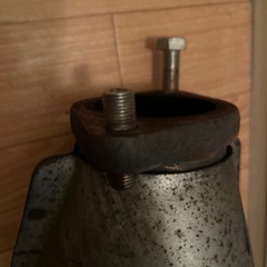 【応募再開】触媒に折れたボルトを外してください