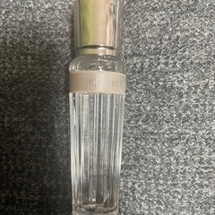 デコルテ　香水