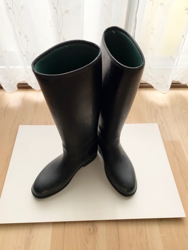 ☆乗馬用品　4点セット　プロテクター　ブーツ　ヘルメット　鞭　おまけ:お馬さんお手入れグッズ☆