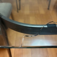 無印　ガラス天板　ダイニングテーブル　エンツォ・マーリ　天板にヒビありの画像