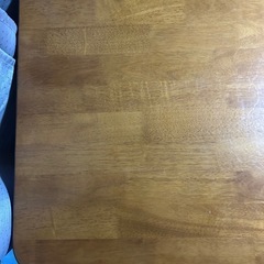 ダイニングテーブルの画像