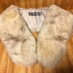 【中古】SAGA FOX　ファーショール  クリーム色