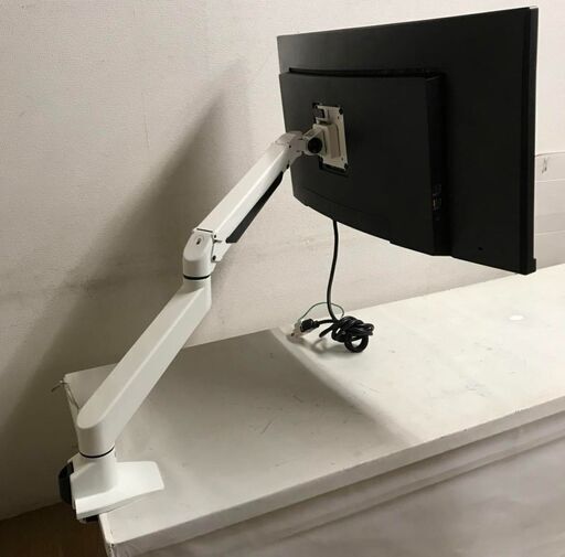 フィリップス　34型スピーカー搭載ワイド曲面　モニターアーム搭載