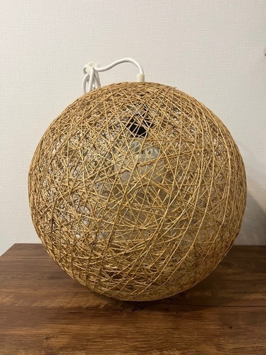 ペンダント 照明　カゴ 編み込み　ボール