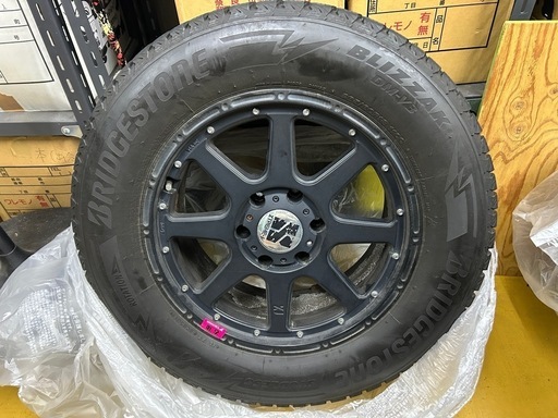 ブリザックバリ溝　ランクルプラド 265/60/18