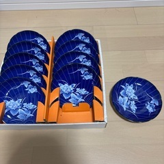 皿（未使用品）の画像
