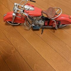 ブリキのインディアンバイクの画像