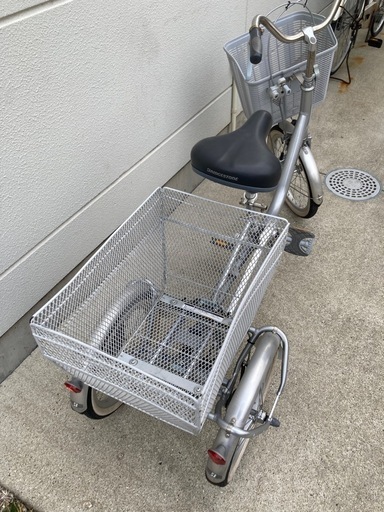 ブリジストン ワゴン 三輪自転車　 23年1月購入
