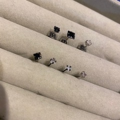 訳あり✨ワンポイント小さめピアス✨セット売り✨の画像