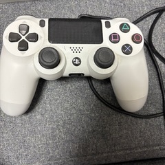 PS4&コントローラーの画像