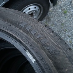 ZEETEX  ジーテックス　235/45/17 　4本