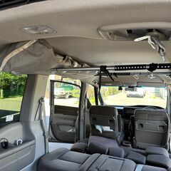 【ステップワゴン・車中泊・二段ベッド用パイプと木の板・分解と組み立て可能】と【全窓目隠し・ワンタッチ自作シェード】の画像
