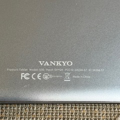 【717】VANKYO S530 タブレット シルバー 10インチの画像