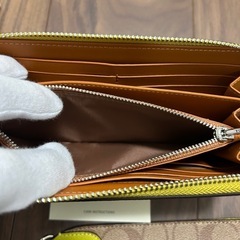 【美品】coach コーチ長財布　財布　ＣＫ４２７　ストラップ シグネチャー　キャンバス　レディース ウォレット 新作 大容量 ラウンドファスナー　キーライムマルチ　黄緑色 記念日 ギフト　贈り物の画像