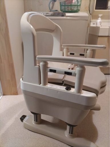 介護用トイレ ポータブルトイレ 標準便座 キャスター付 家具調スマート