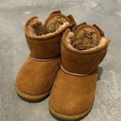 子供　冬靴　歩き始めから　13センチ