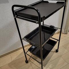 エステ用3段ワゴンキャスター付きの画像