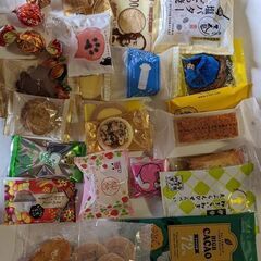 ドバイ、北海道土産などあまりスーパーで売ってないお菓子等（34個...