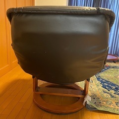 リクライニングチェア　サイドテーブルセットの画像