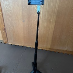 ギター弦、チューナー、カポ、スマホ立て、その他の画像