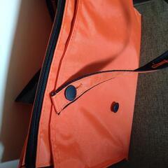 オレンジ トートバッグの画像