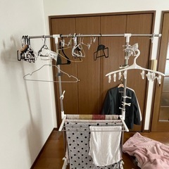 ハンガーラック