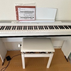 電子ピアノと椅子、セットで20000円でお売りしますの画像