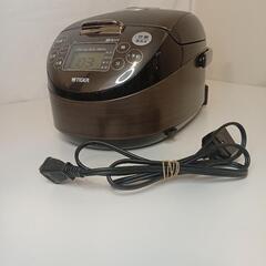 【1261】2020年製TIGER(タイガー) 炊飯器 炊きたて ウッドブラック
