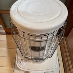 2023年製　コロナ　対流型　反射式ストーブ　SL-5123　灯油満タンの画像