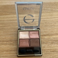 決まりました　excelのピンク系のアイシャドウ　（使用品）の画像