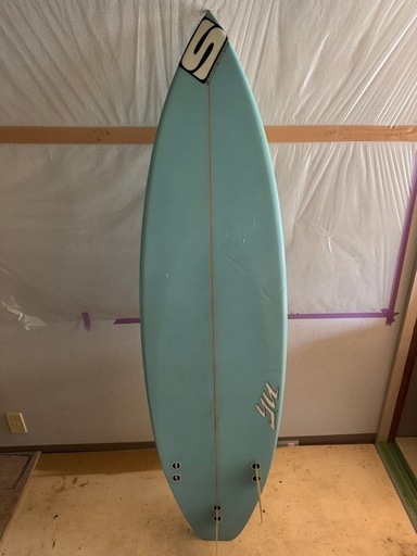 サーフボード　dakine yu