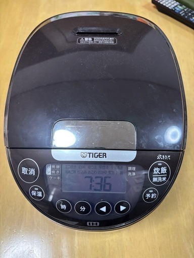 タイガーIH炊飯器 5.5合炊き JPW D100