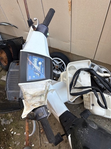 引き取り者決まりました。ありがとうございました。