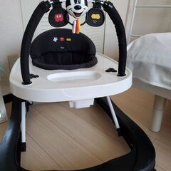 ミッキー　ベビーウォーカー　歩行器