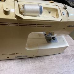 ミシン　KEC3000E4の画像