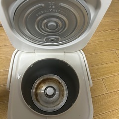 炊飯器の画像