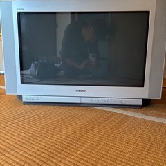 ブラウン管テレビと液晶テレビ