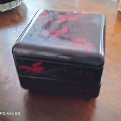 2段重　無料で差し上げます。