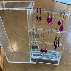 【スライド式アクセサリーケース】と【アクセサリーボックス】の画像