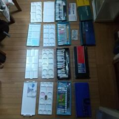 絵の具セットの画像