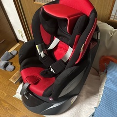 アップリカ Deaturn ディアターン　チャイルドシートの画像