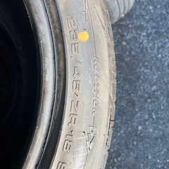 中古タイヤ。235／45／18