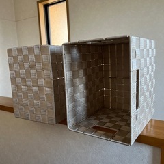 カラーボックスにピッタリサイズのカゴの画像