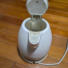 T-fal 0８L電気ポットの画像