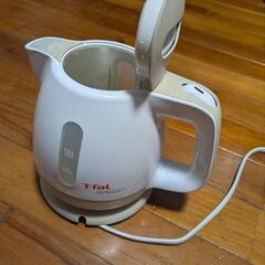 T-fal 0８L電気ポットの画像