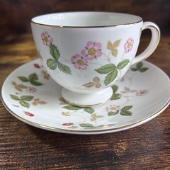 Wedgwood  ワイルド　ストロベリー　②